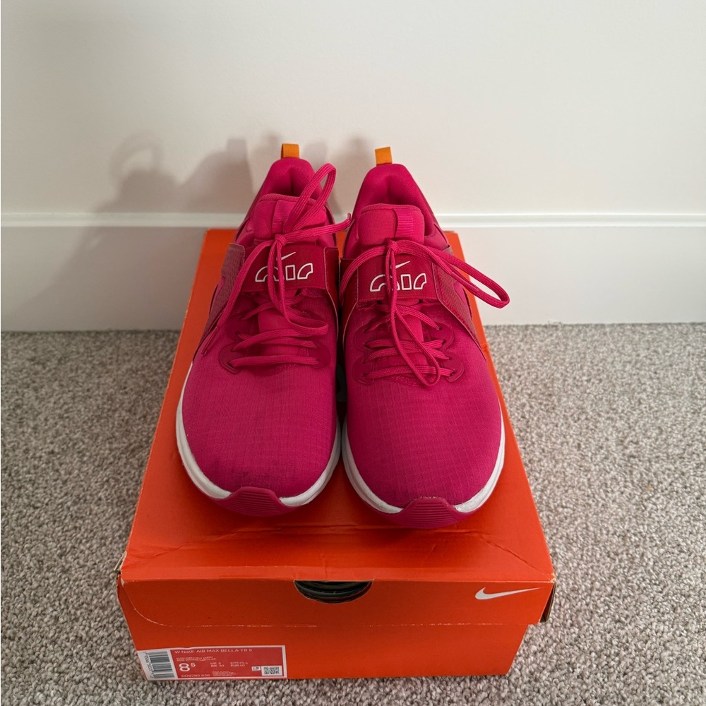 Nike Air Max Bella TR 5